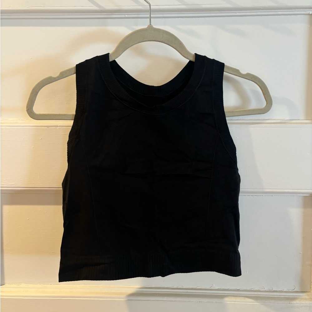 Old Navy Active crop top